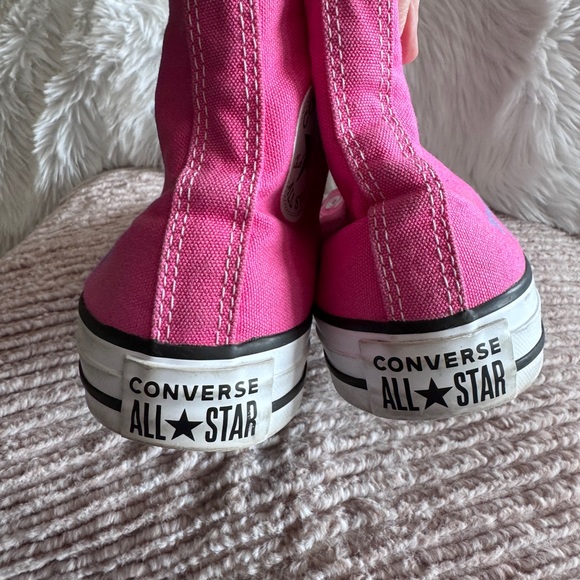 Converse Women’s Hot Pink High-Top Sneakers with Teal Stars and writing - Picture 5 of 9